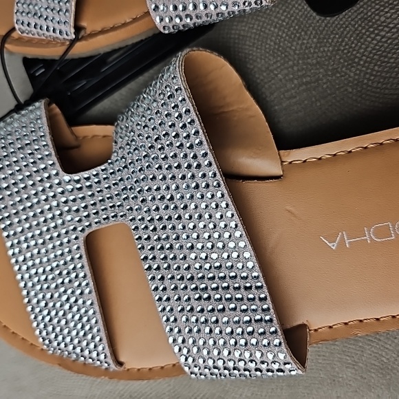 Buddha Sandals (6) - Picture 3 of 3